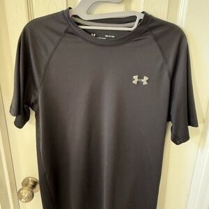 Under Armour Men's Dark Gray Short Sleeve Tee